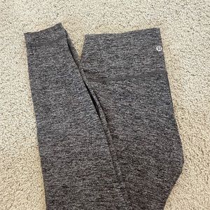 LULU LEMON leggings wonder under